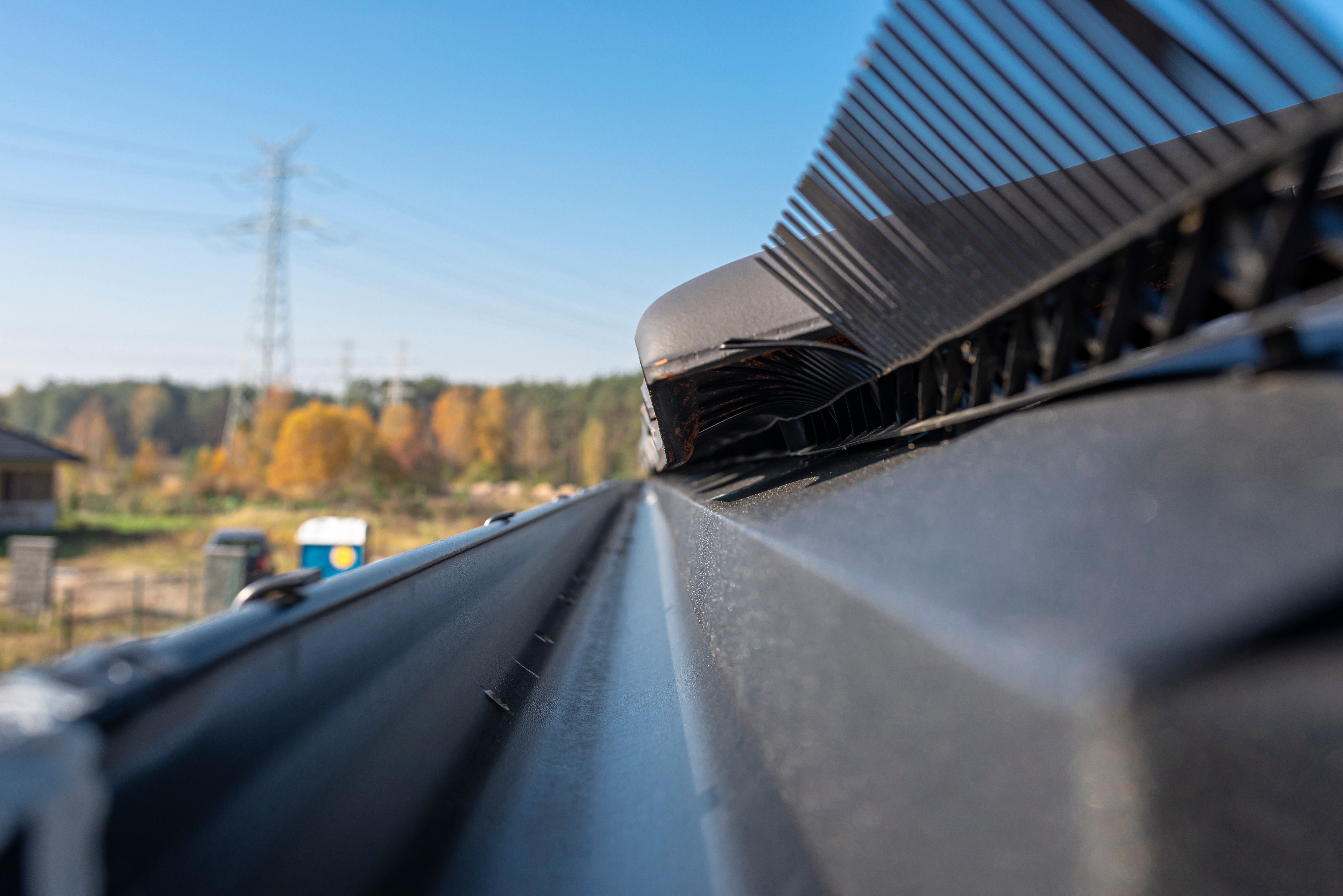 Gutter-Cleaning--in-Fremont-California-gutter-cleaning-fremont-california.jpg-image